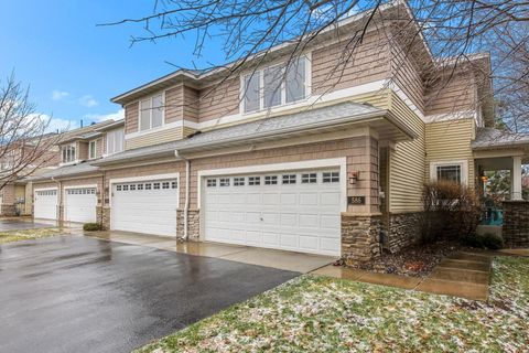 Townhouse For Sale - 586 Sutherland Drive<br/> Washington County, Saint Paul, MN 55129
