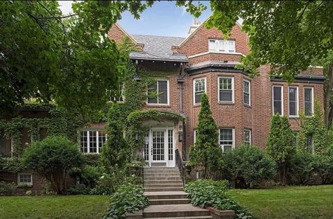 Condo For Sale - 1820 Girard Avenue<br/> Hennepin County, Minneapolis, MN 55403