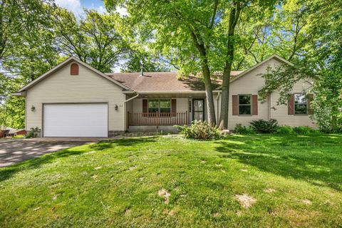 Homes For Sale - 1812 Haller Way<br/> Saint Cloud, MN 56301