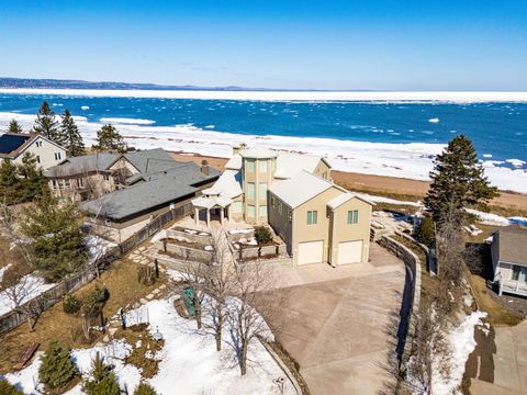 Homes For Sale - 4202 Minnesota Avenue<br/> Saint Louis County, Duluth, MN 55802