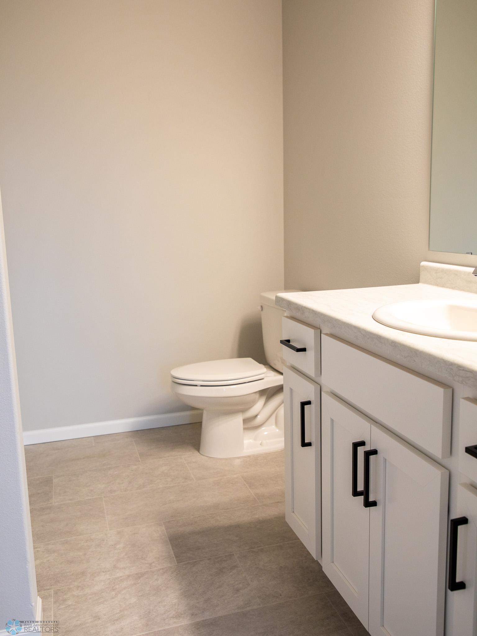 1265 Rachel Drive, West Fargo, North Dakota image 18