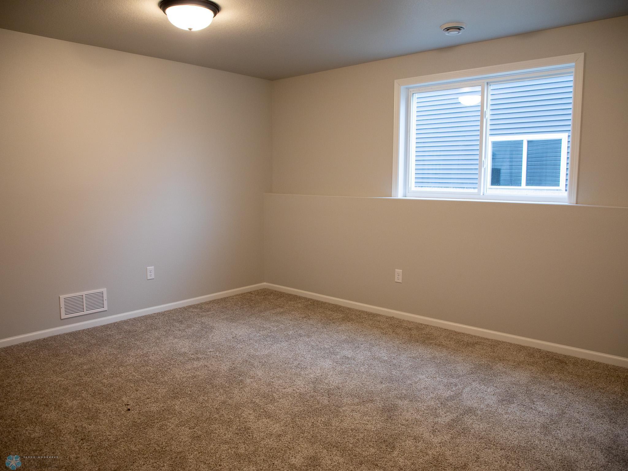 1265 Rachel Drive, West Fargo, North Dakota image 25