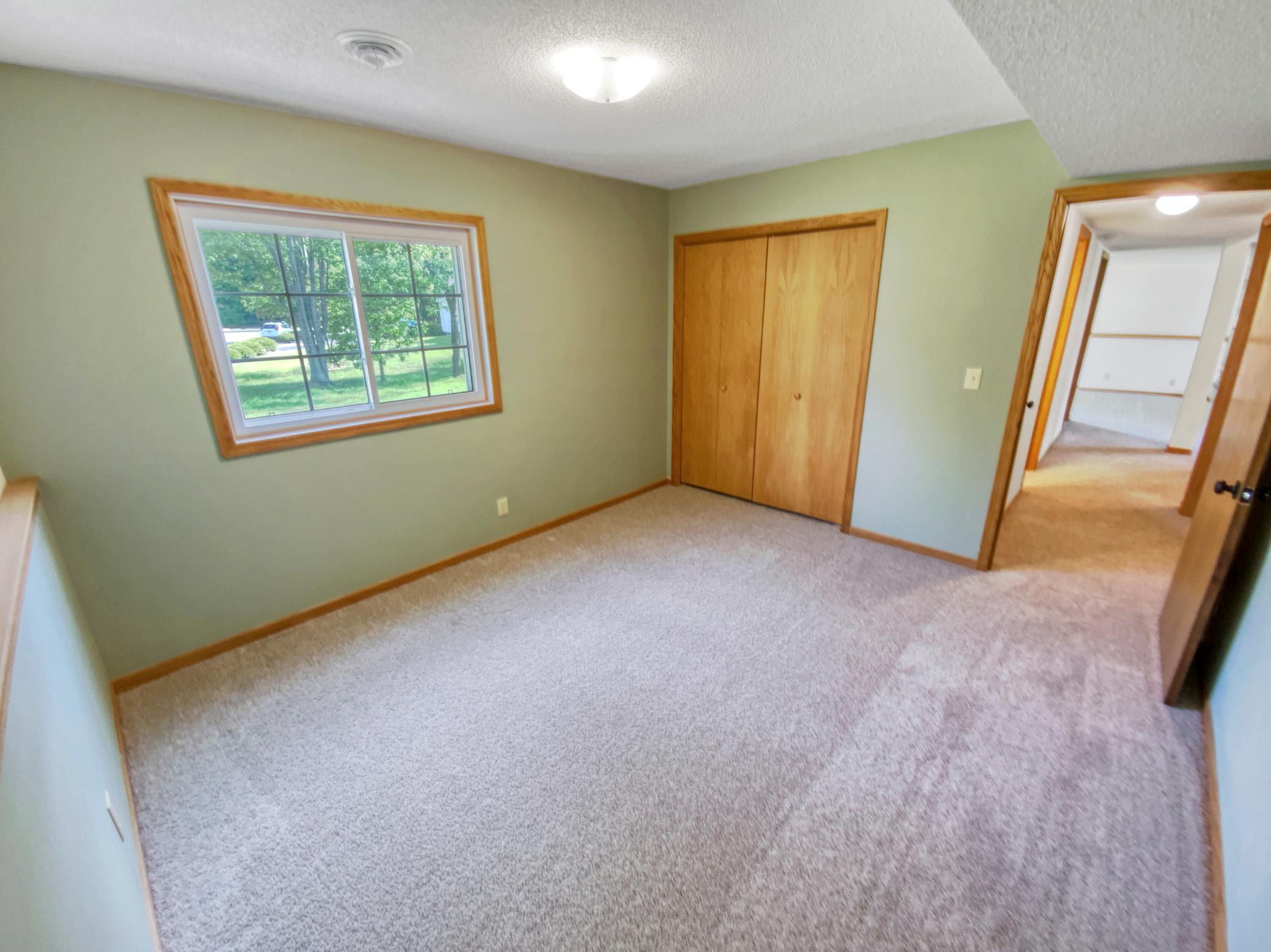 1213 Parkwood Court, Burnsville, Minnesota image 16