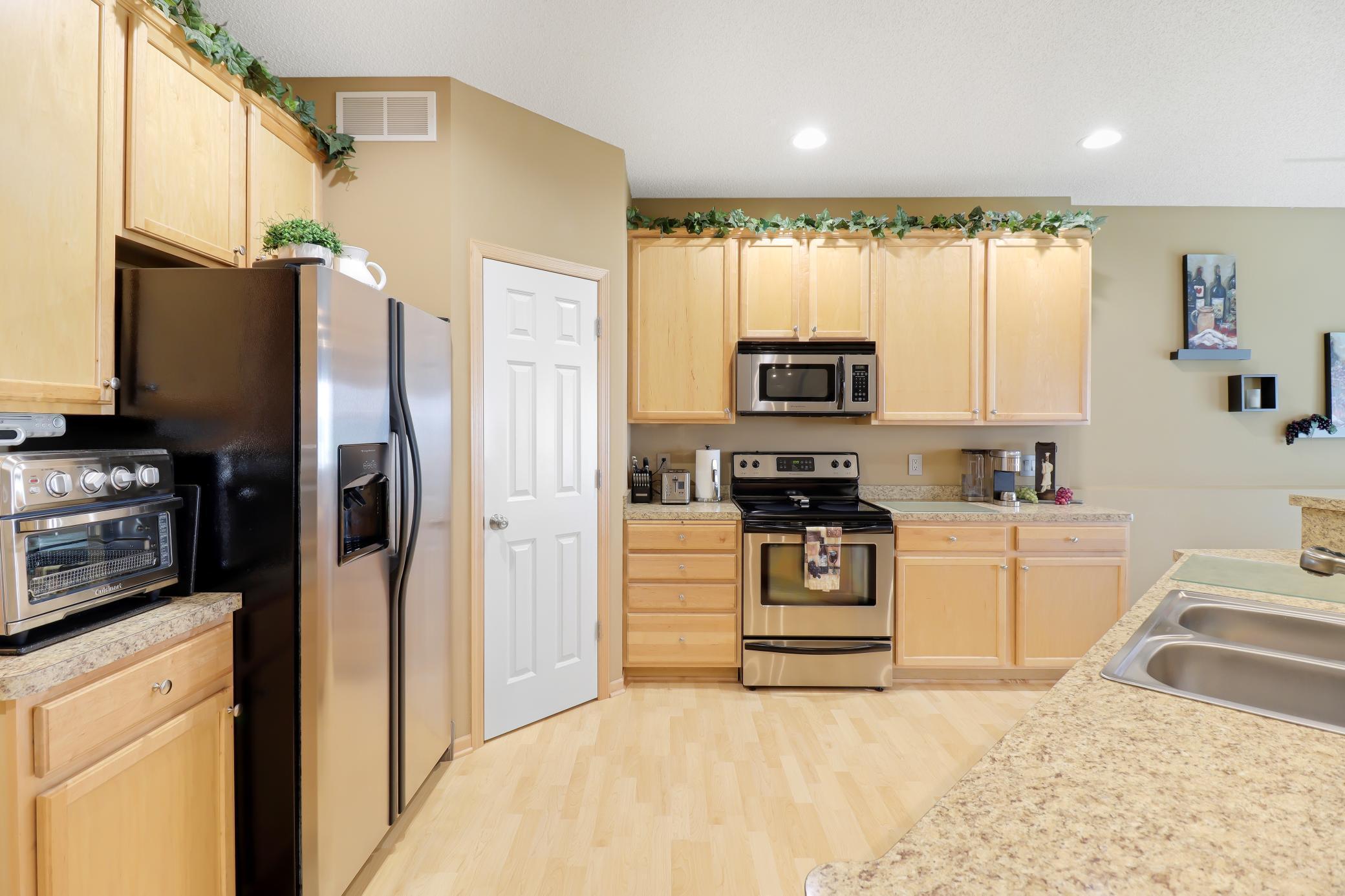 5246 Greenwood Drive, Saint Paul, Minnesota image 9