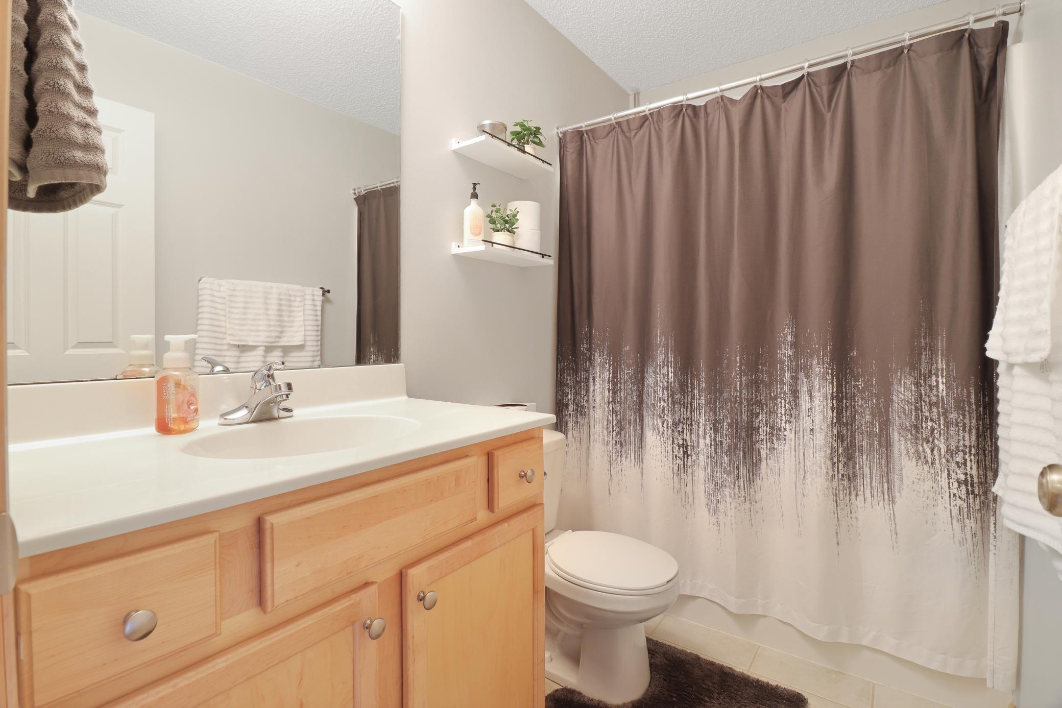 5246 Greenwood Drive, Saint Paul, Minnesota image 20