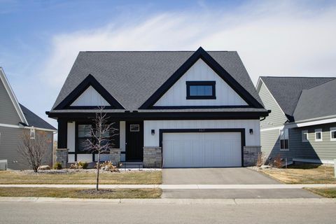 Homes For Sale - 6621 Harvest Trail<br/> Chaska, MN 55318