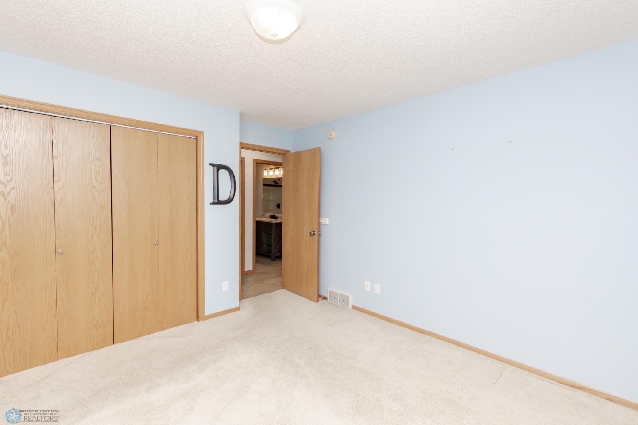 2715 33rd Street, Fargo, North Dakota image 48