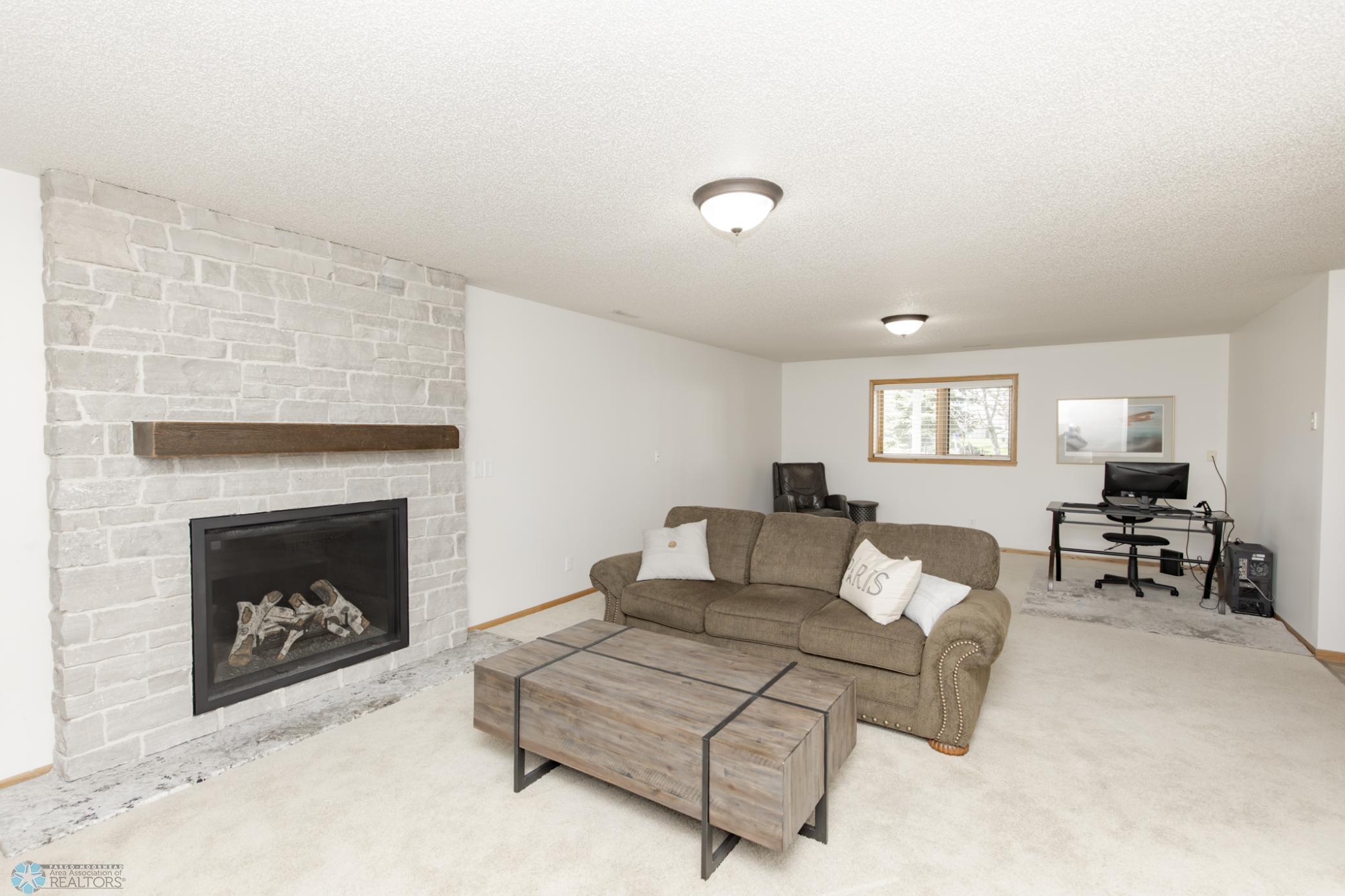 2715 33rd Street, Fargo, North Dakota image 30