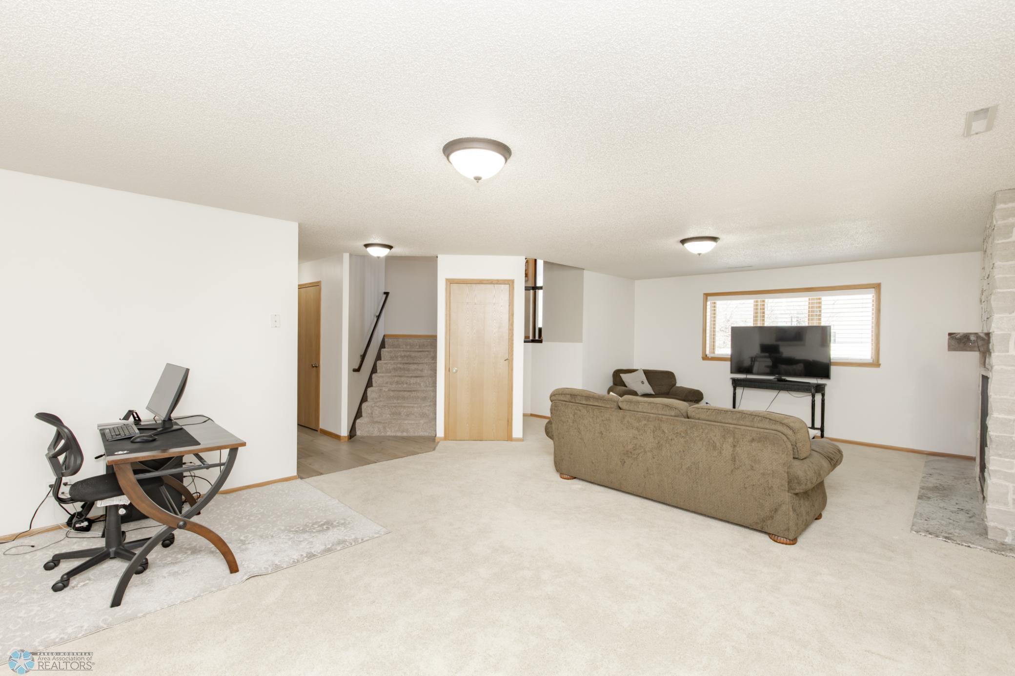 2715 33rd Street, Fargo, North Dakota image 38
