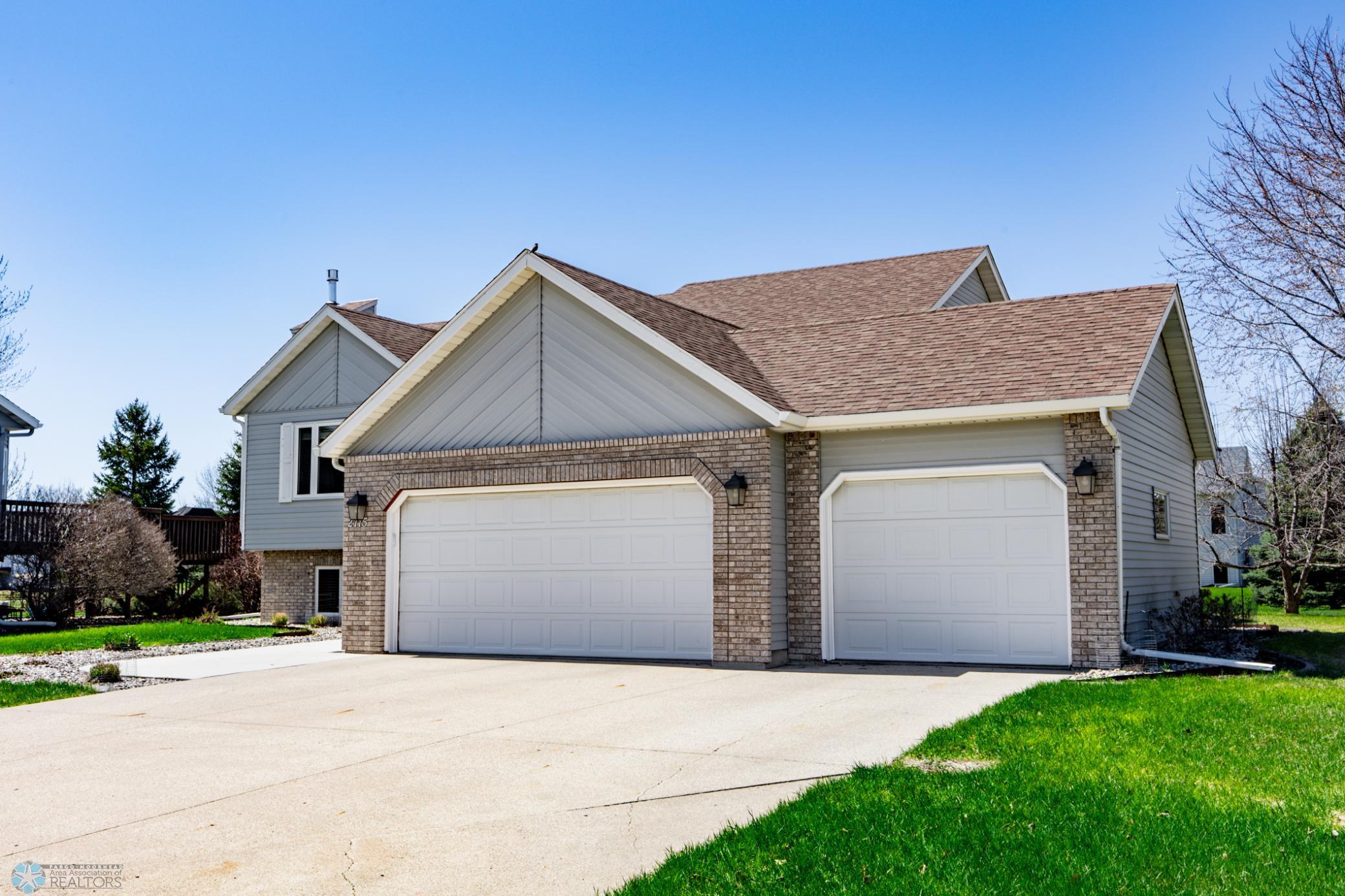 2715 33rd Street, Fargo, North Dakota image 3