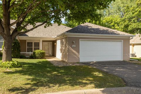 Townhouse For Sale - 909 Bahls Drive<br/> Dakota County, Hastings, MN 55033