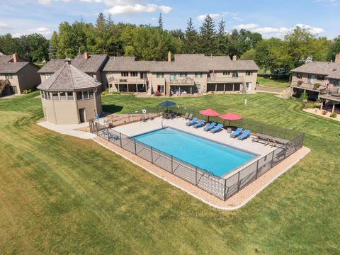 Townhouse For Sale - 972 Rolling Greens Lane<br/> Mcleod County, Hutchinson, MN 55350