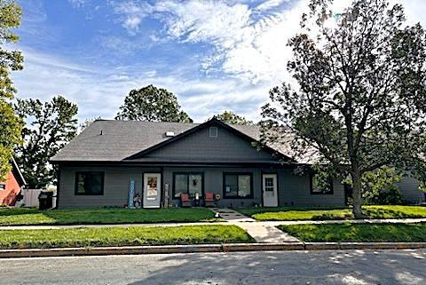 Multifamily For Rent - 410 S Division St St<br/> Roberts, WI 54023
