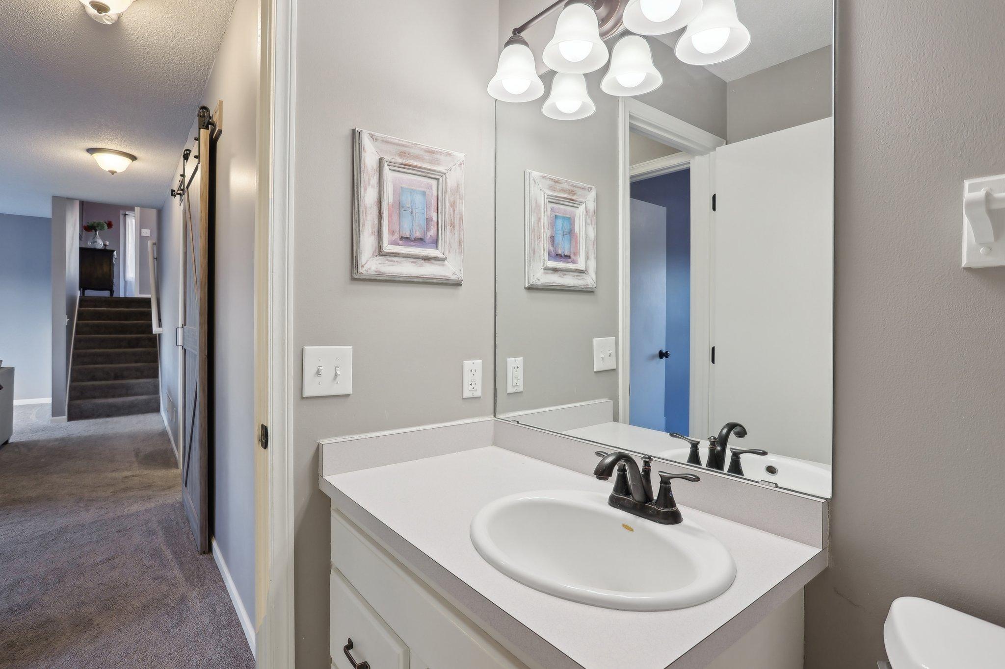9646 Brookview Court, Woodbury, Minnesota image 20