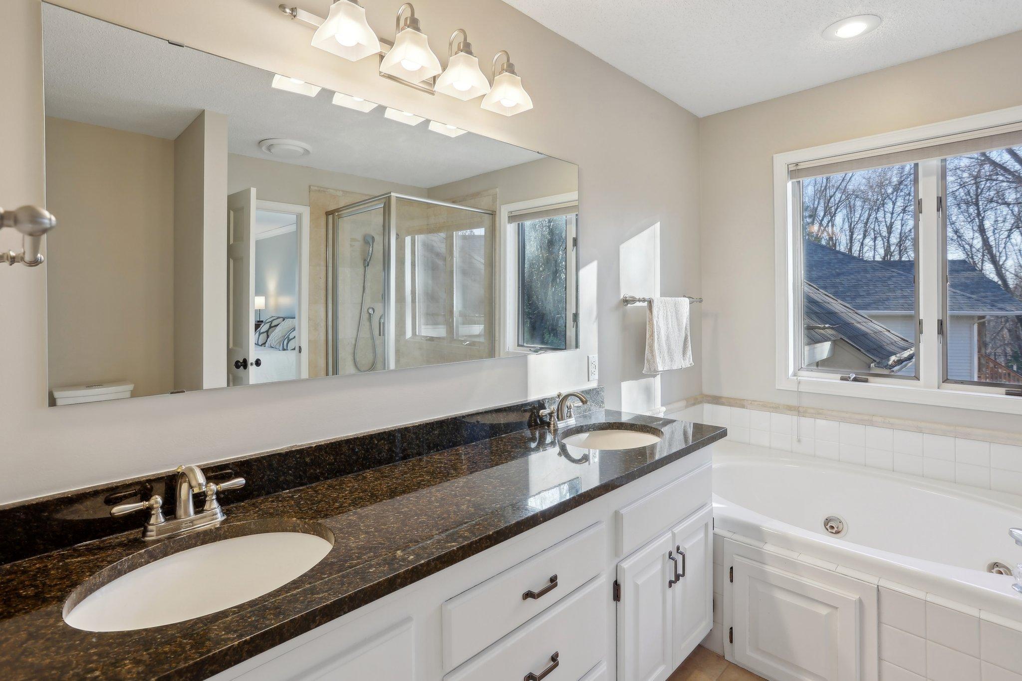 9646 Brookview Court, Woodbury, Minnesota image 29