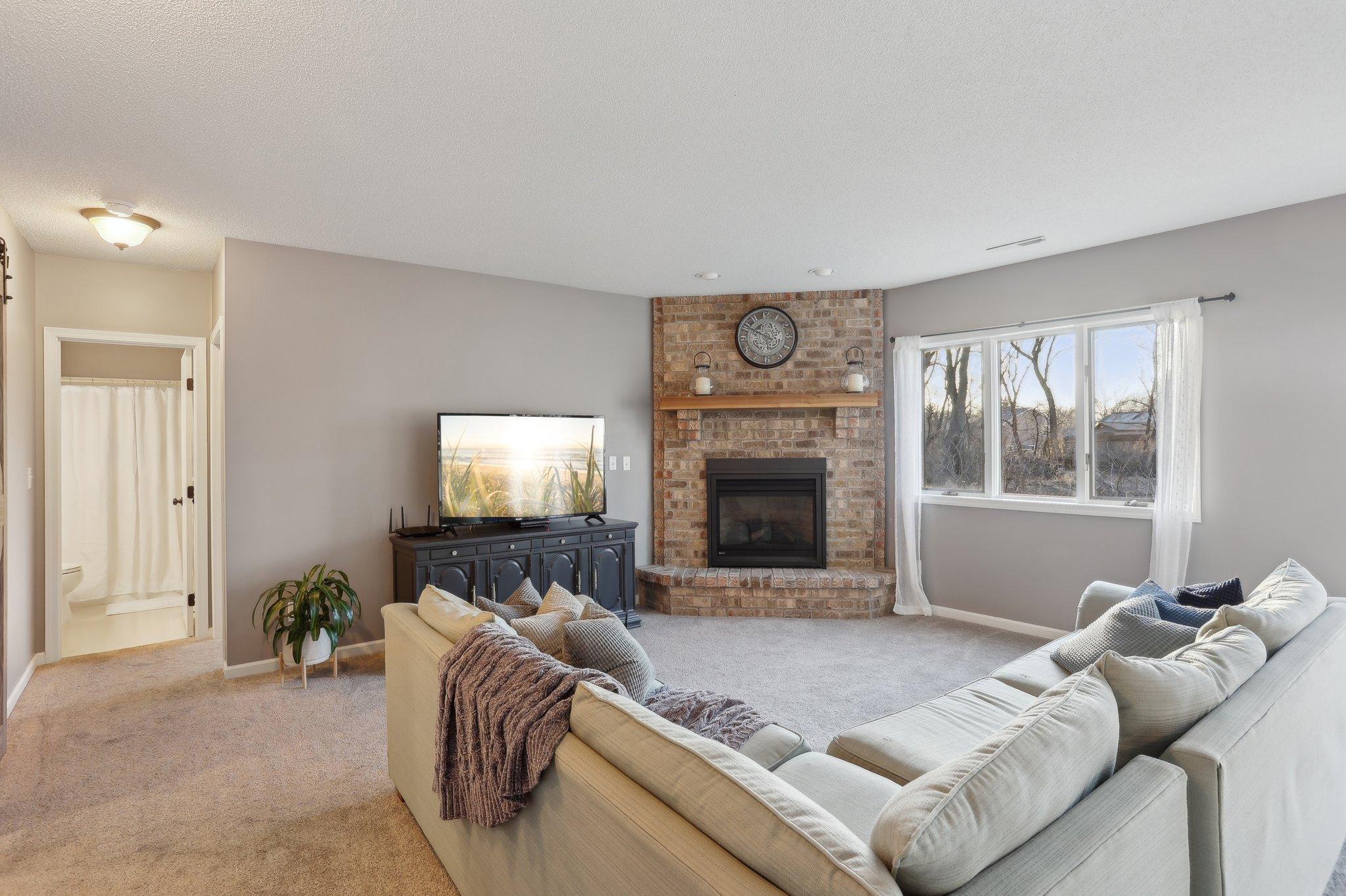 9646 Brookview Court, Woodbury, Minnesota image 7