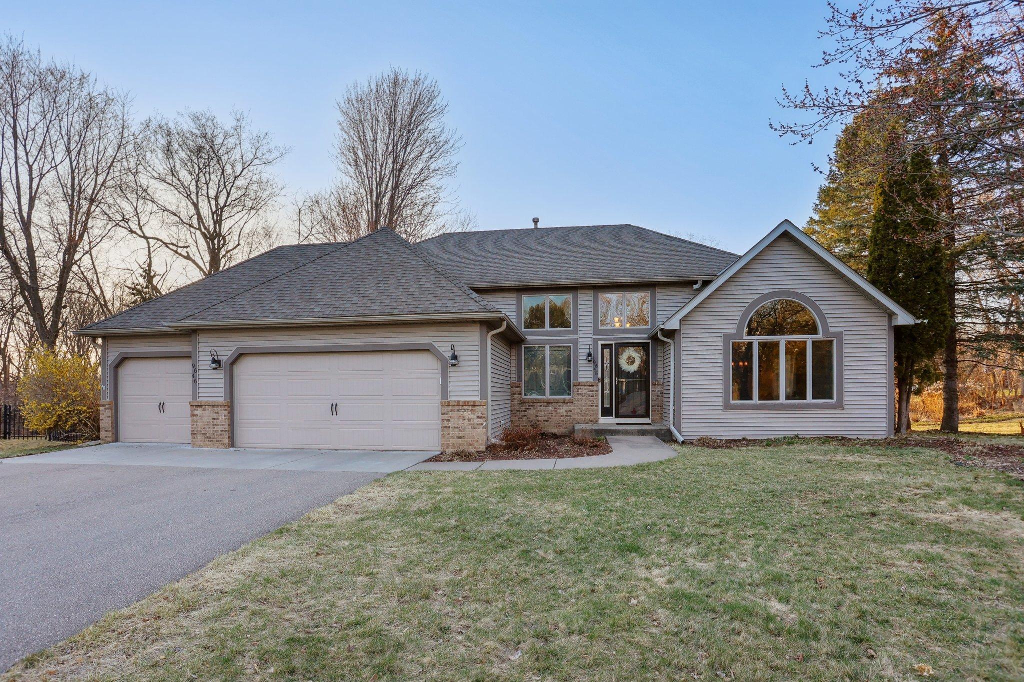 9646 Brookview Court, Woodbury, Minnesota image 1