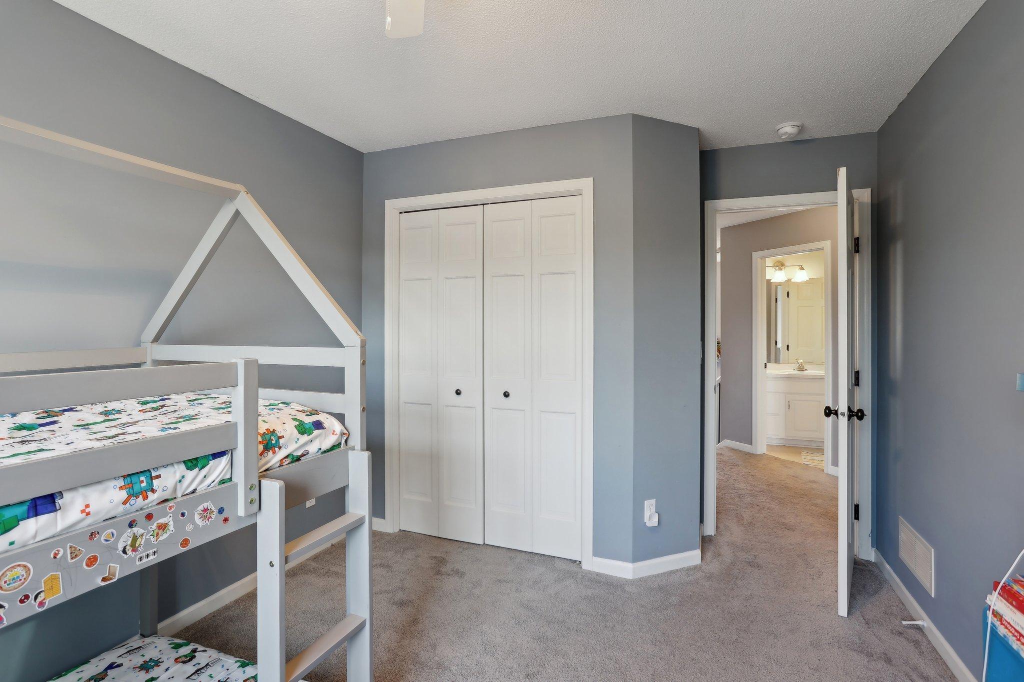 9646 Brookview Court, Woodbury, Minnesota image 22