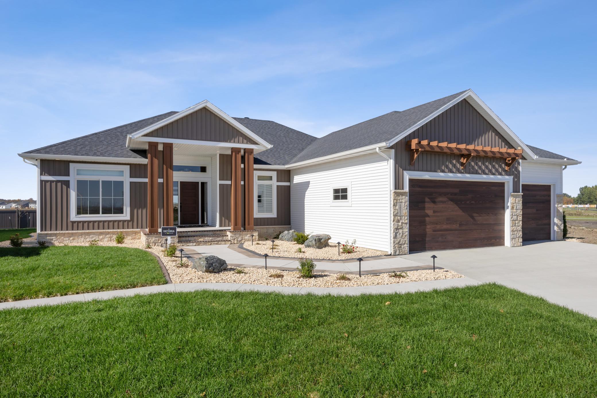 Horace, North Dakota 58047, United States, 5 Bedrooms Bedrooms, ,3 BathroomsBathrooms,Residential,Active,224407