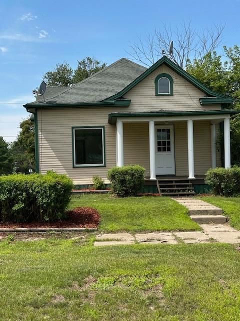 Apartment For Sale - 302 Cedar Avenue<br/> Cass Lake, MN 56633