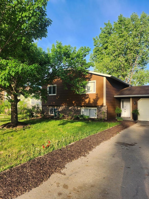 Homes For Sale - 8003 Fairfield Circle<br/> Hennepin County, Minneapolis, MN 55444
