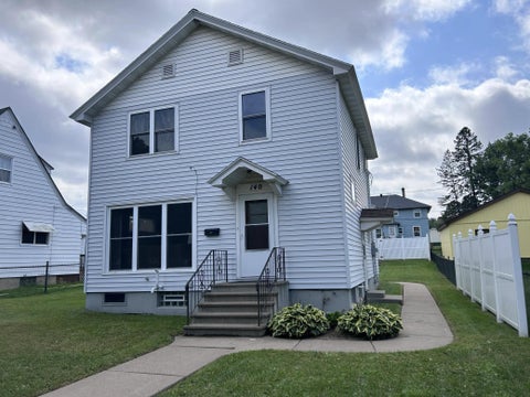 Homes For Sale - 140 2nd St N<br/> Eveleth, MN 55734