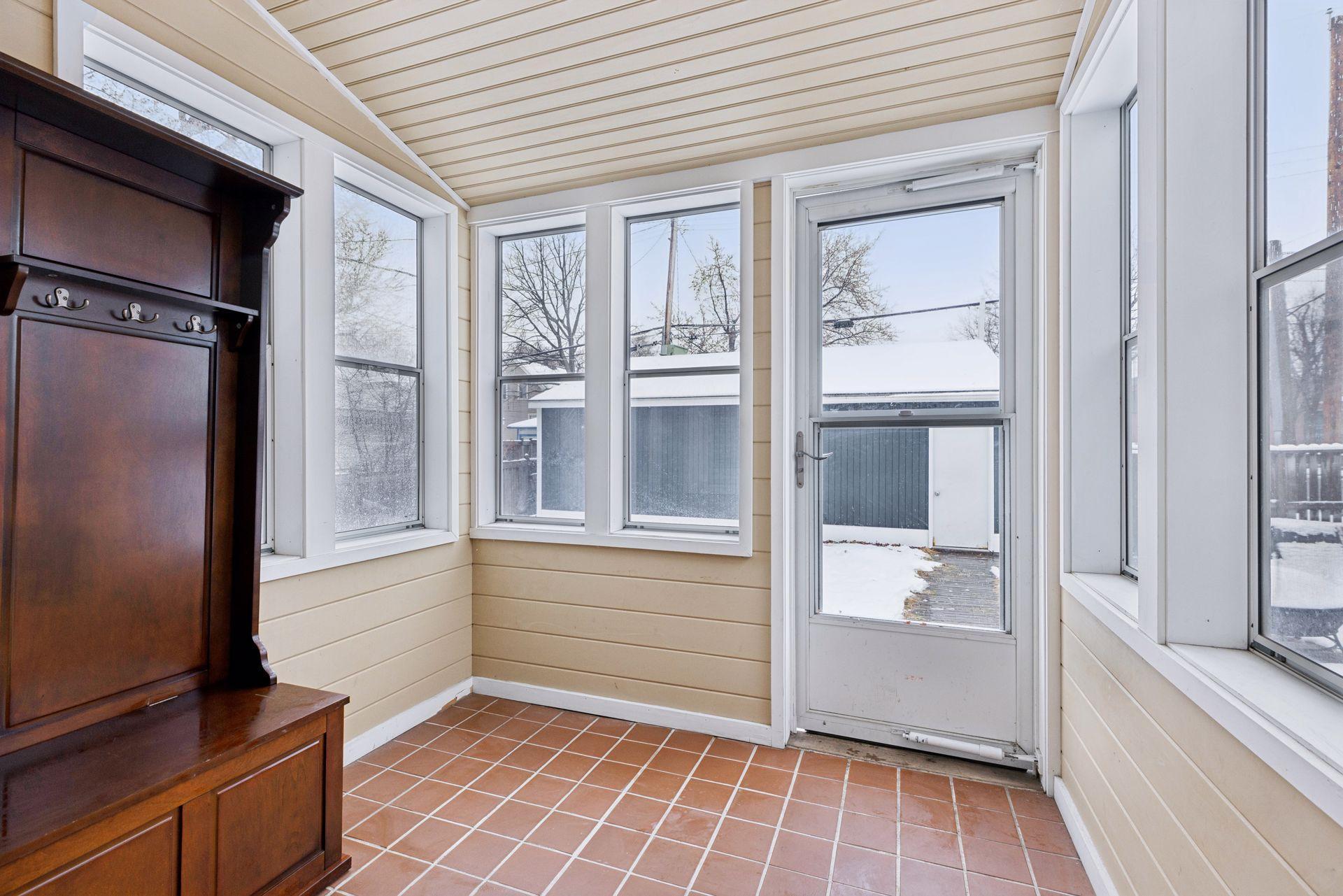 1696 W James Avenue, Saint Paul, Minnesota image 17