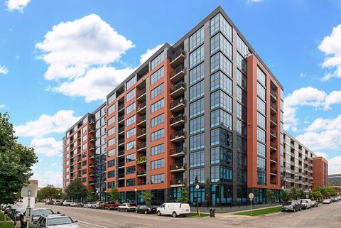 Condo For Sale - 215 10th Avenue<br/> Minneapolis, MN 55415