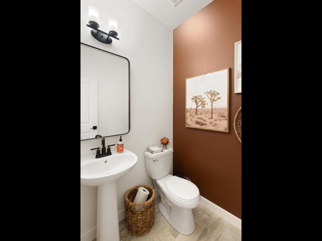 7696 Waverly Avenue, Shakopee, Minnesota image 25