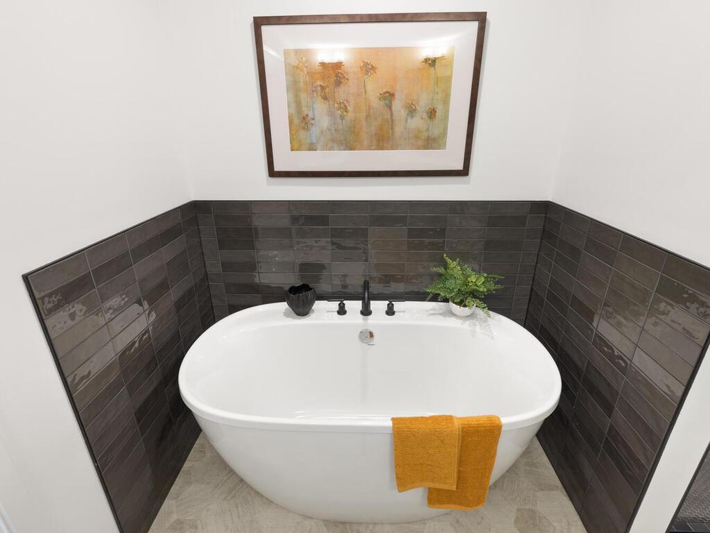 7696 Waverly Avenue, Shakopee, Minnesota image 36