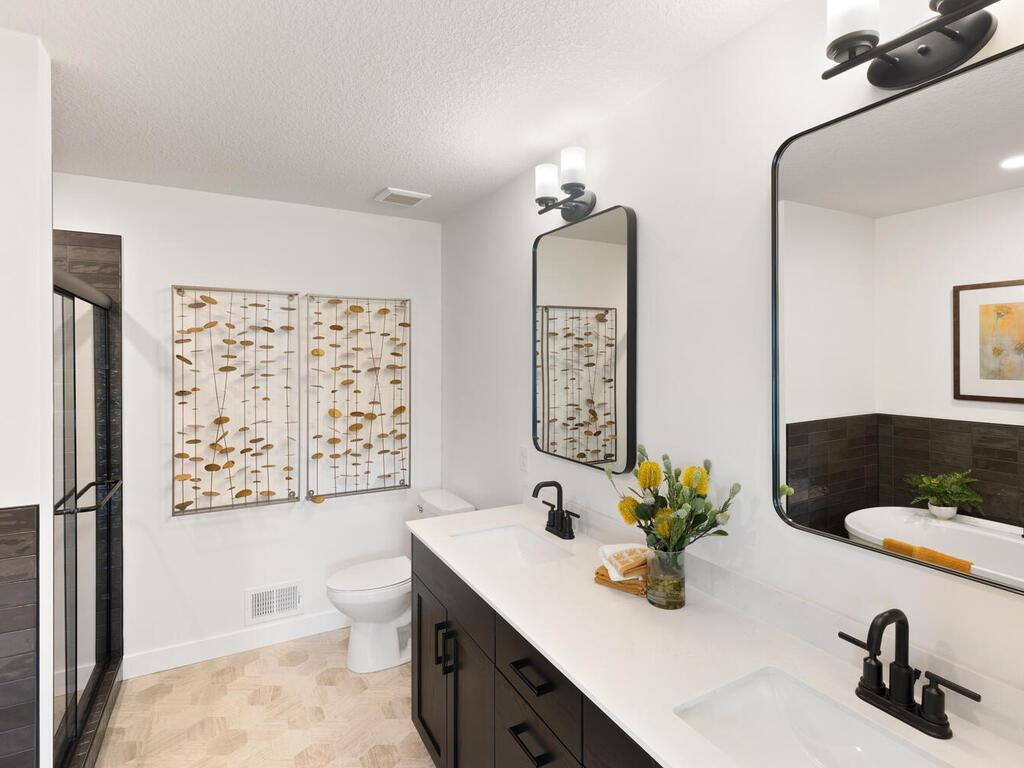 7696 Waverly Avenue, Shakopee, Minnesota image 34