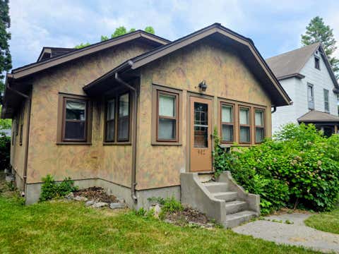 Homes For Sale - 902 7th Street<br/> International Falls, MN 56649
