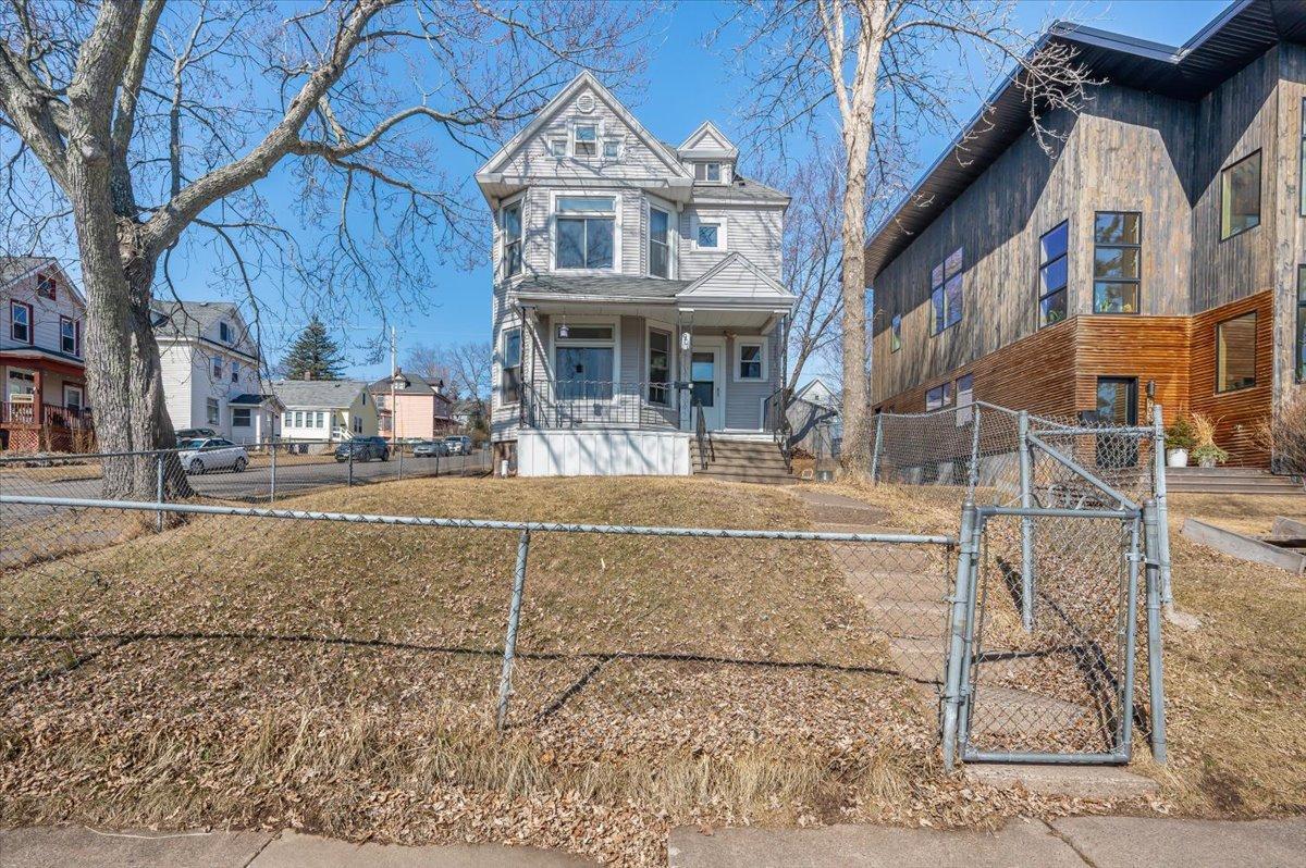 901 E 6th Street, Duluth, Minnesota image 3