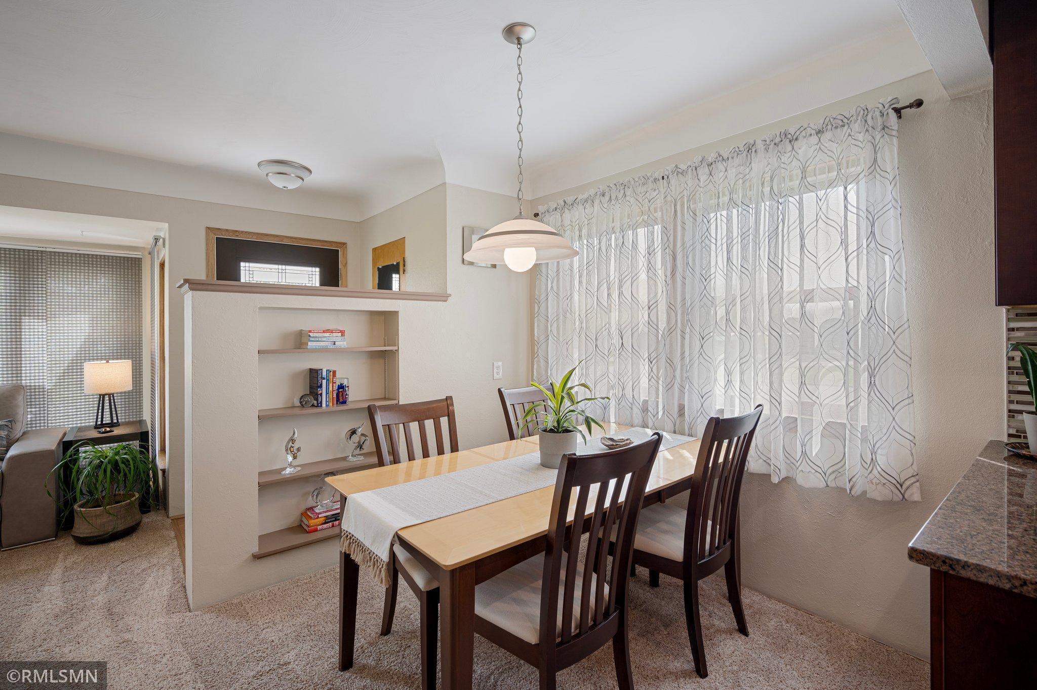 971 Lovell Avenue, Roseville, Minnesota image 10