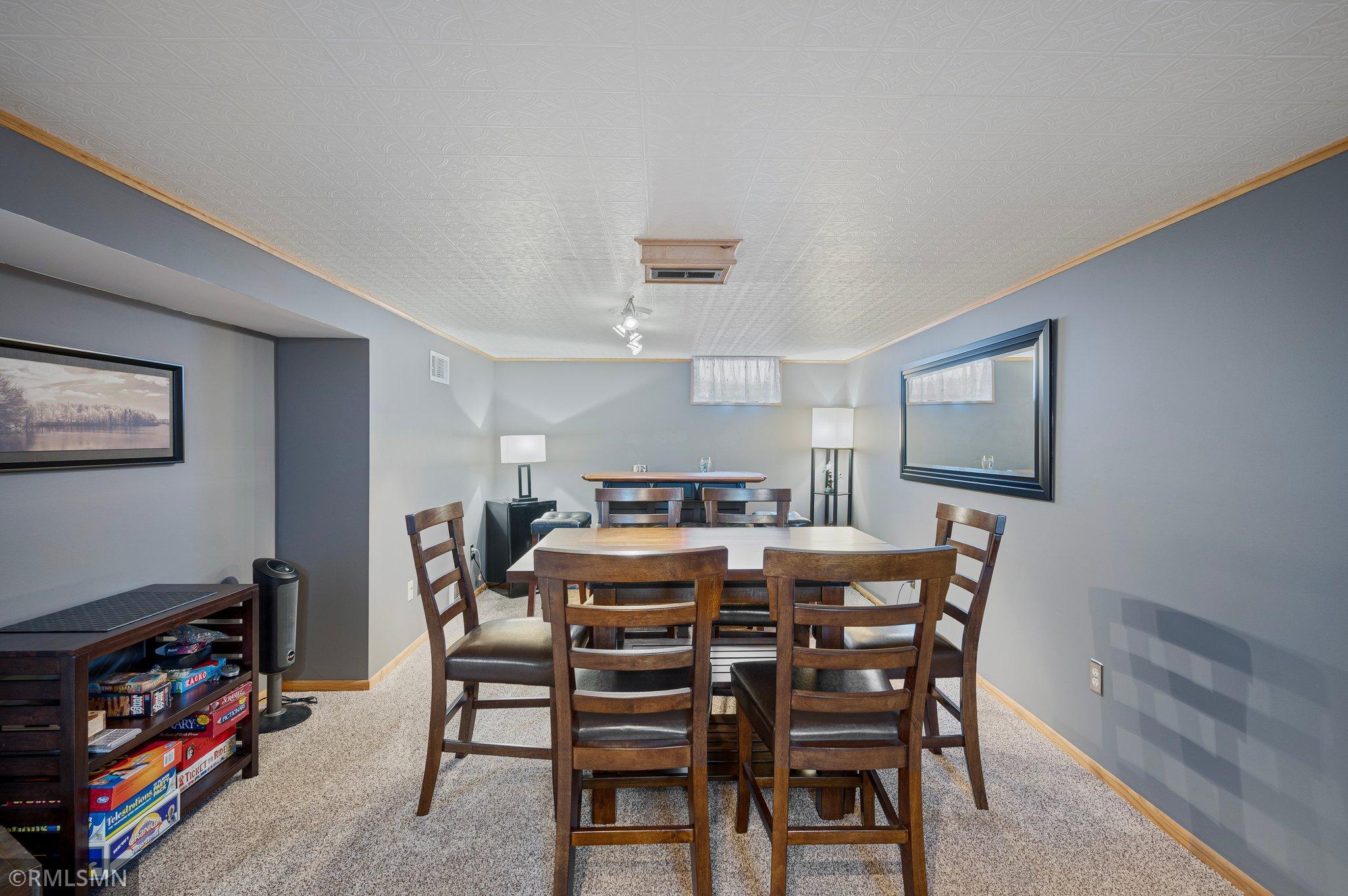 971 Lovell Avenue, Roseville, Minnesota image 17