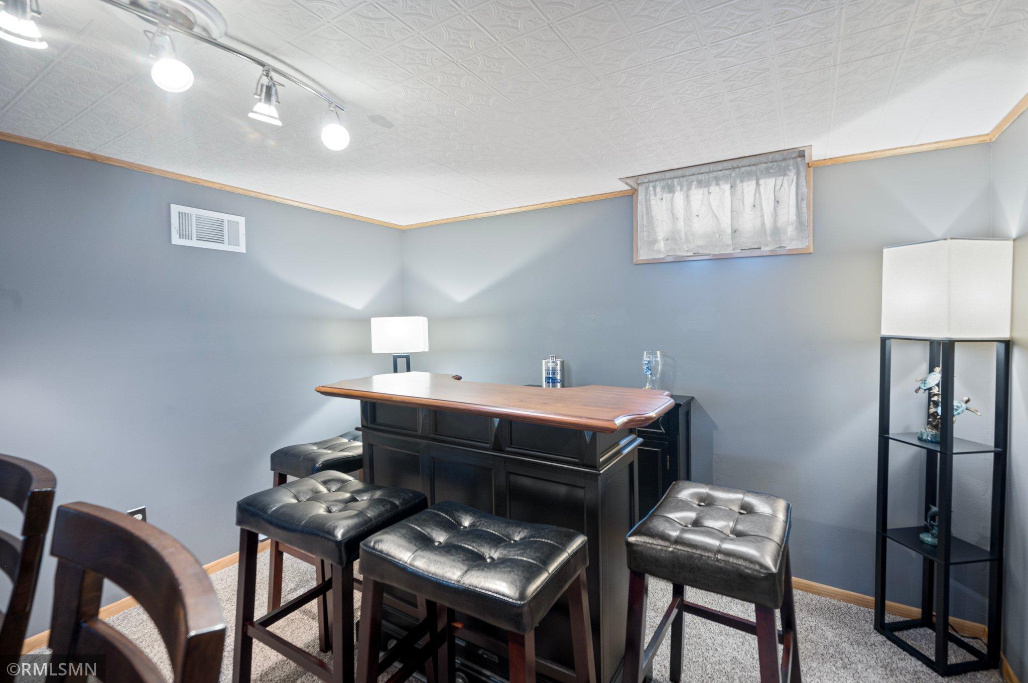 971 Lovell Avenue, Roseville, Minnesota image 18