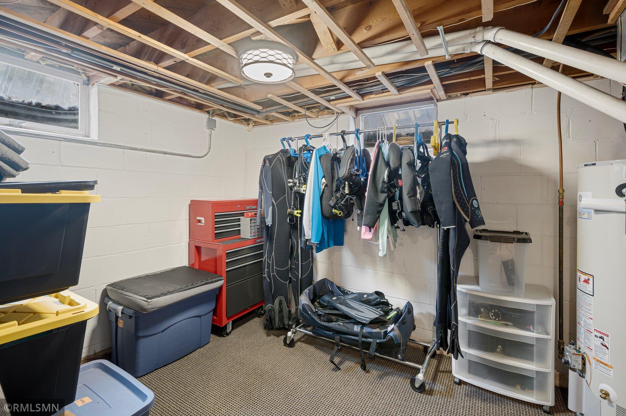 971 Lovell Avenue, Roseville, Minnesota image 24