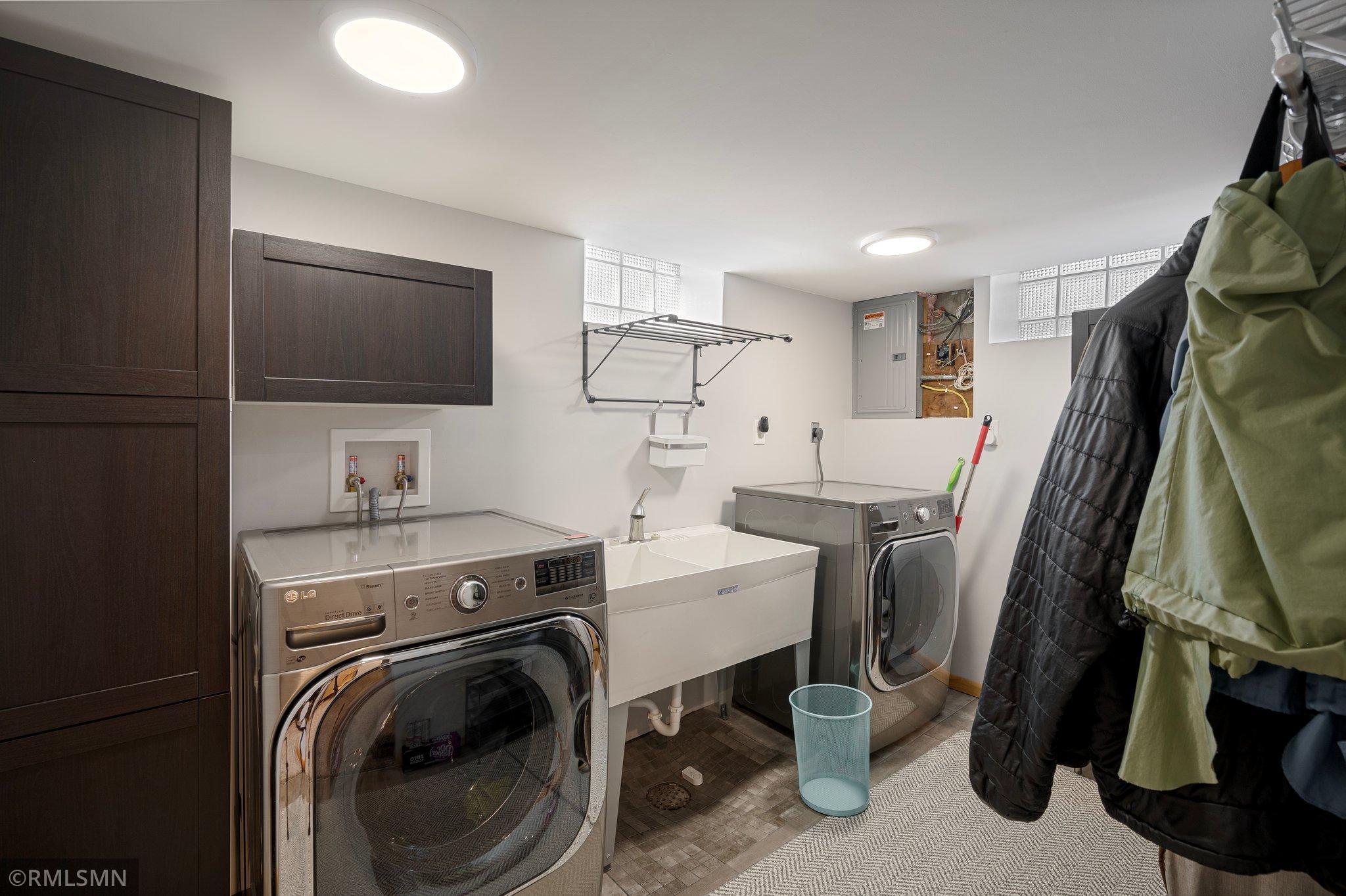 971 Lovell Avenue, Roseville, Minnesota image 20