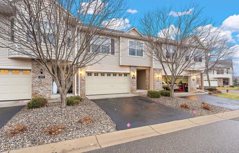 Townhouse For Sale - 11629 Prospect Curve<br/> Saint Paul, MN 55129
