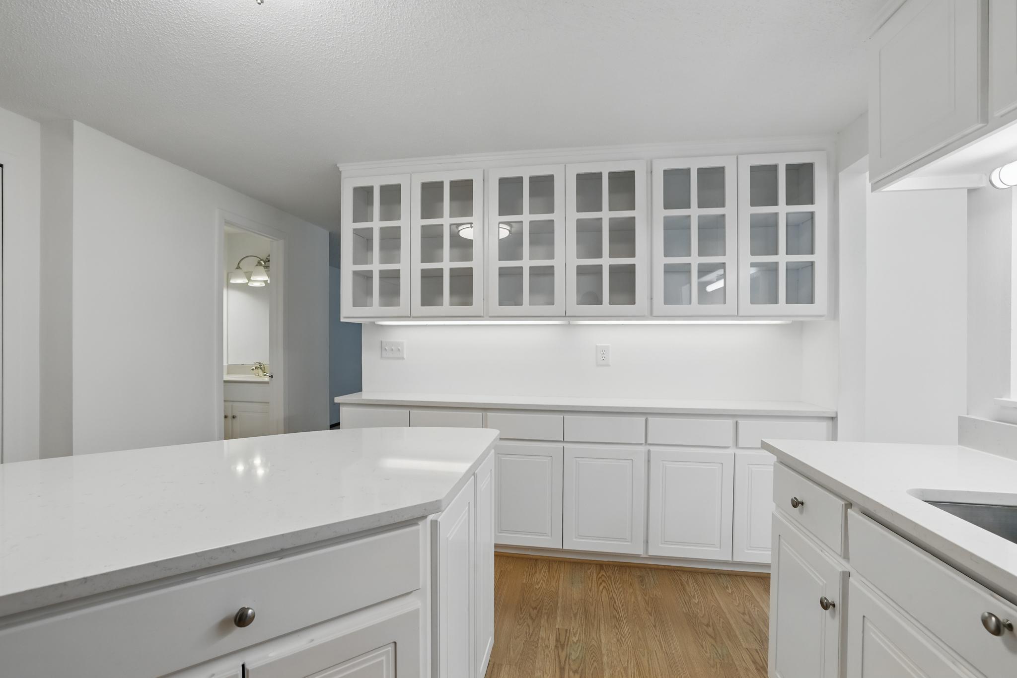 17919 Comstock Road, Minnetonka, Minnesota image 2