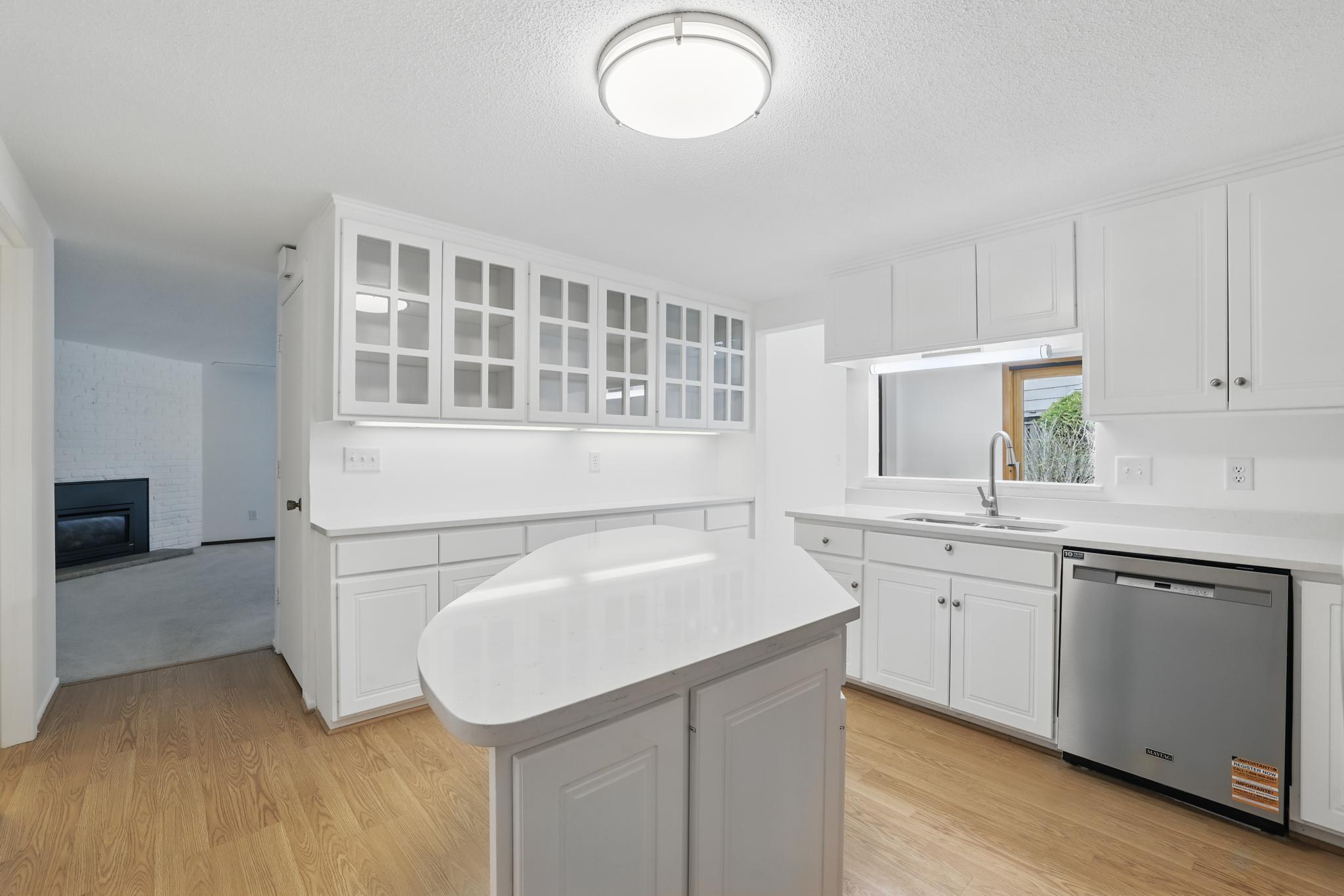 17919 Comstock Road, Minnetonka, Minnesota image 4
