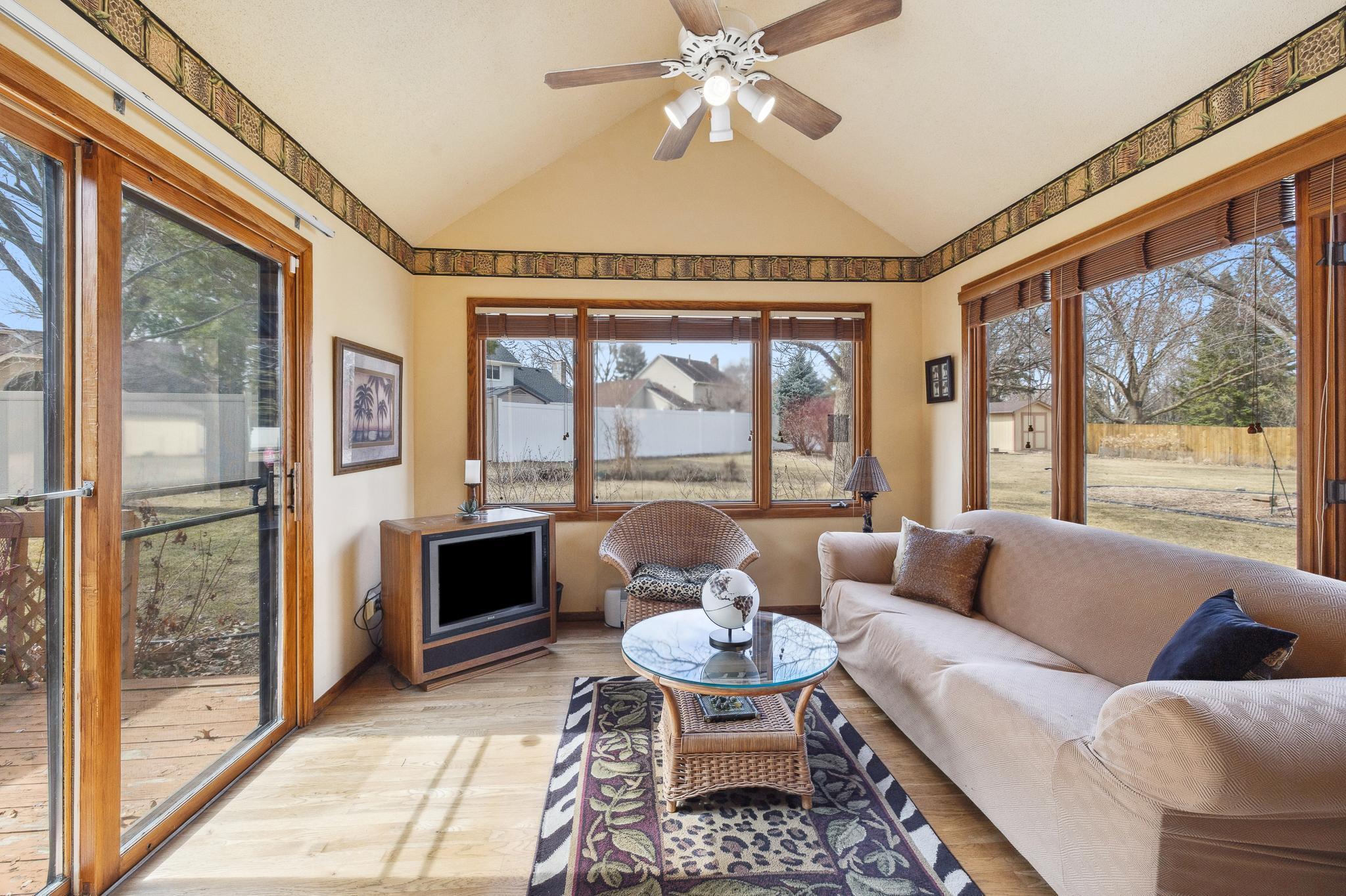 5015 Norwood Lane, Plymouth, Minnesota image 10