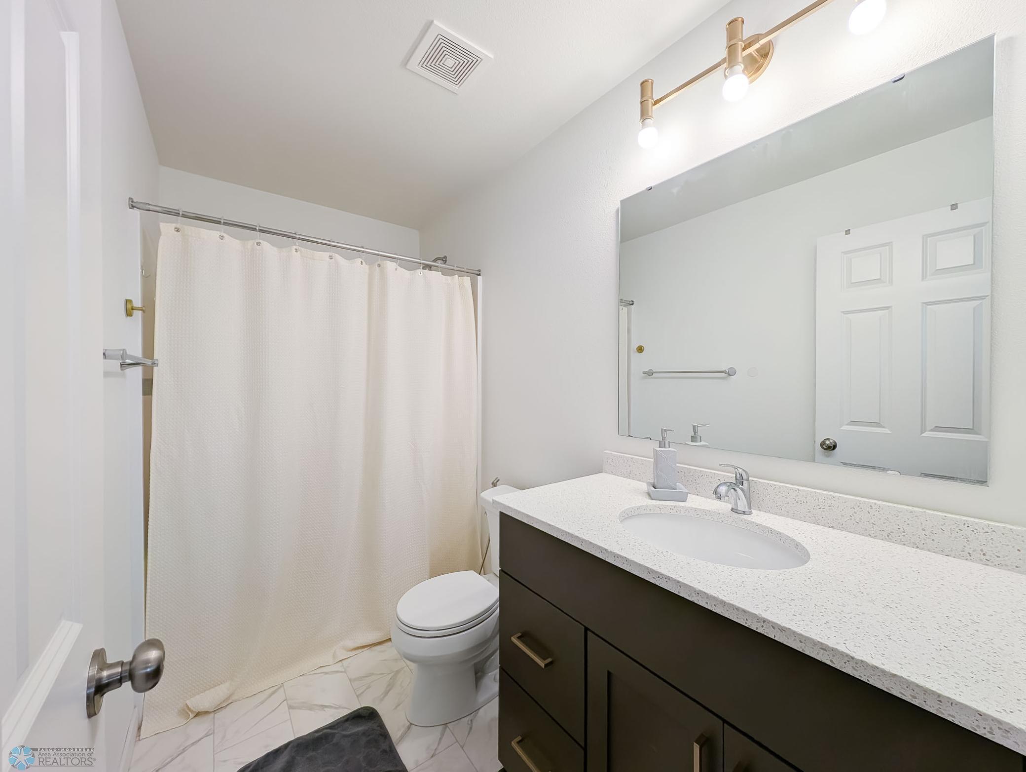 1192 Marlys Drive, West Fargo, North Dakota image 39