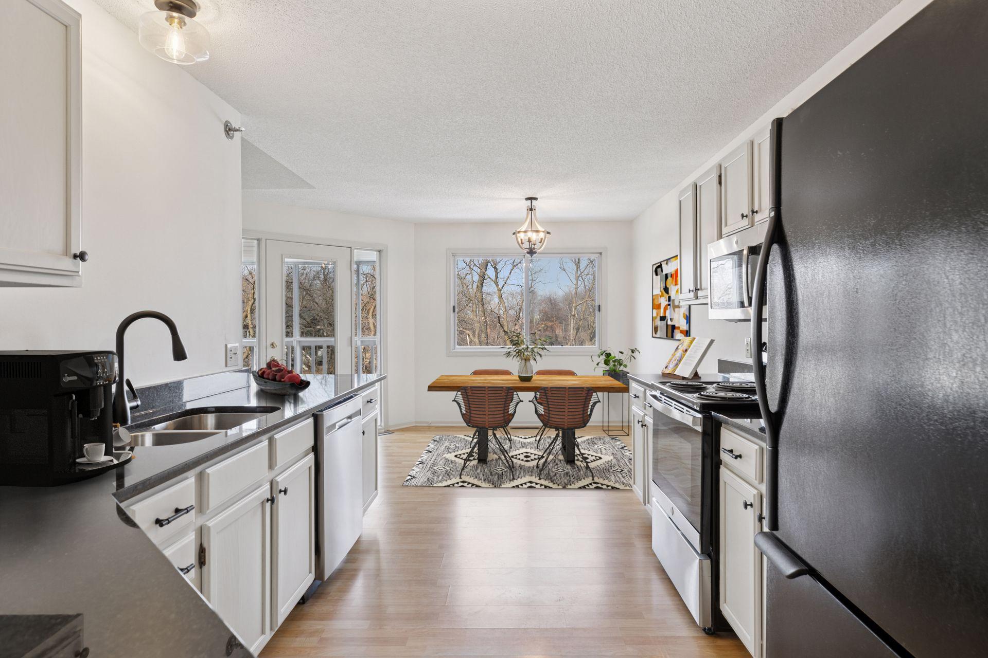 2564 Concord Way, Mendota Heights, Minnesota image 11