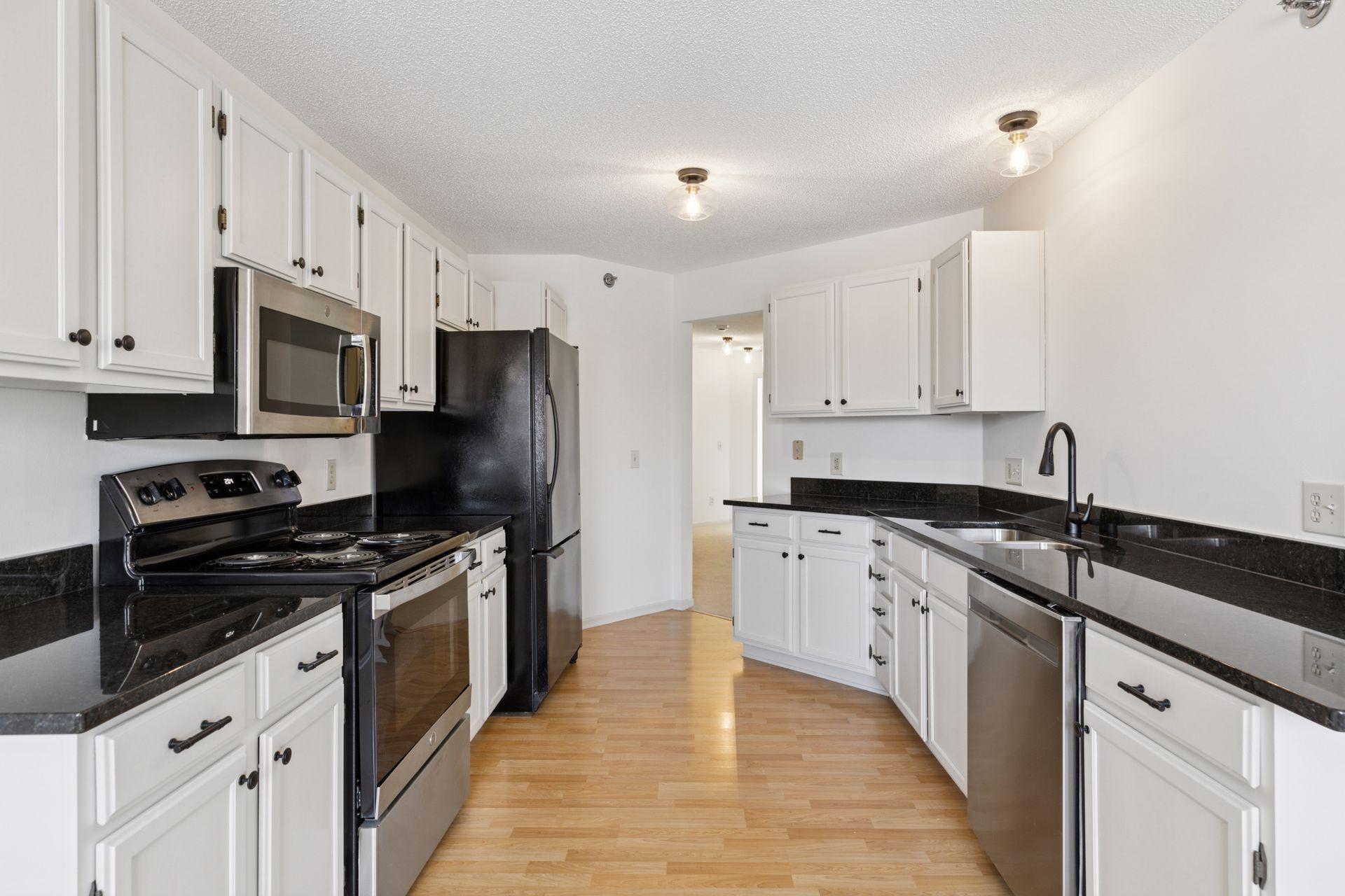 2564 Concord Way, Mendota Heights, Minnesota image 12