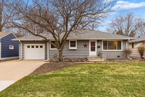 Homes For Sale - 416 Monroe Avenue<br/> Hopkins, MN 55343