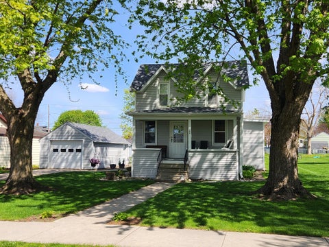 Homes For Sale - 108 NW Bergen Street<br/> Mower County, Adams, MN 55909