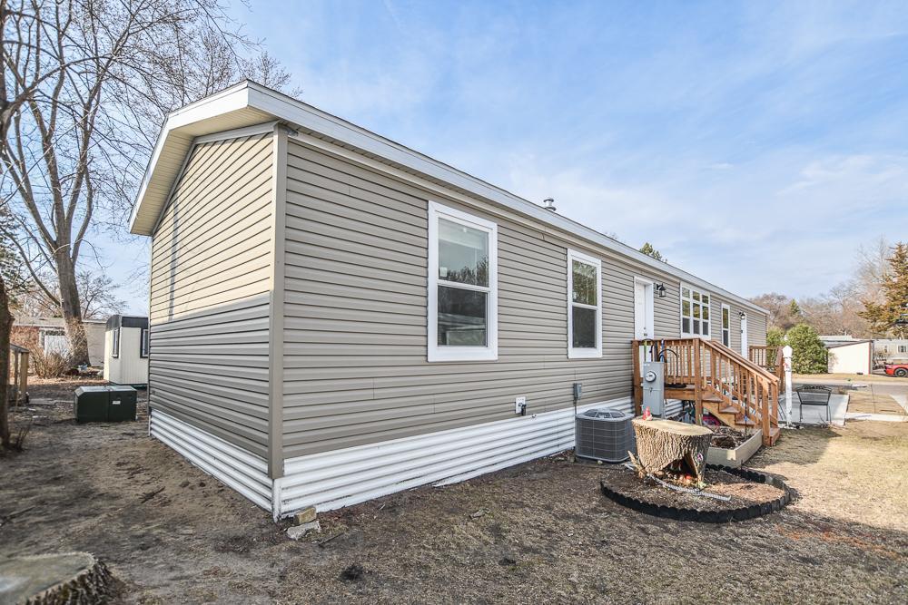 10319 Wintergreen Street, Coon Rapids, Minnesota image 2