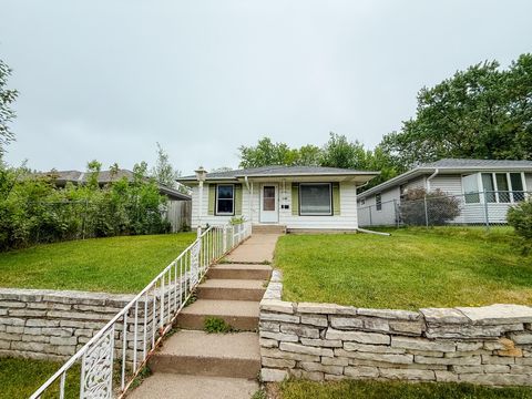 Homes For Sale - 5154 Sheridan Avenue<br/> Hennepin County, Minneapolis, MN 55430