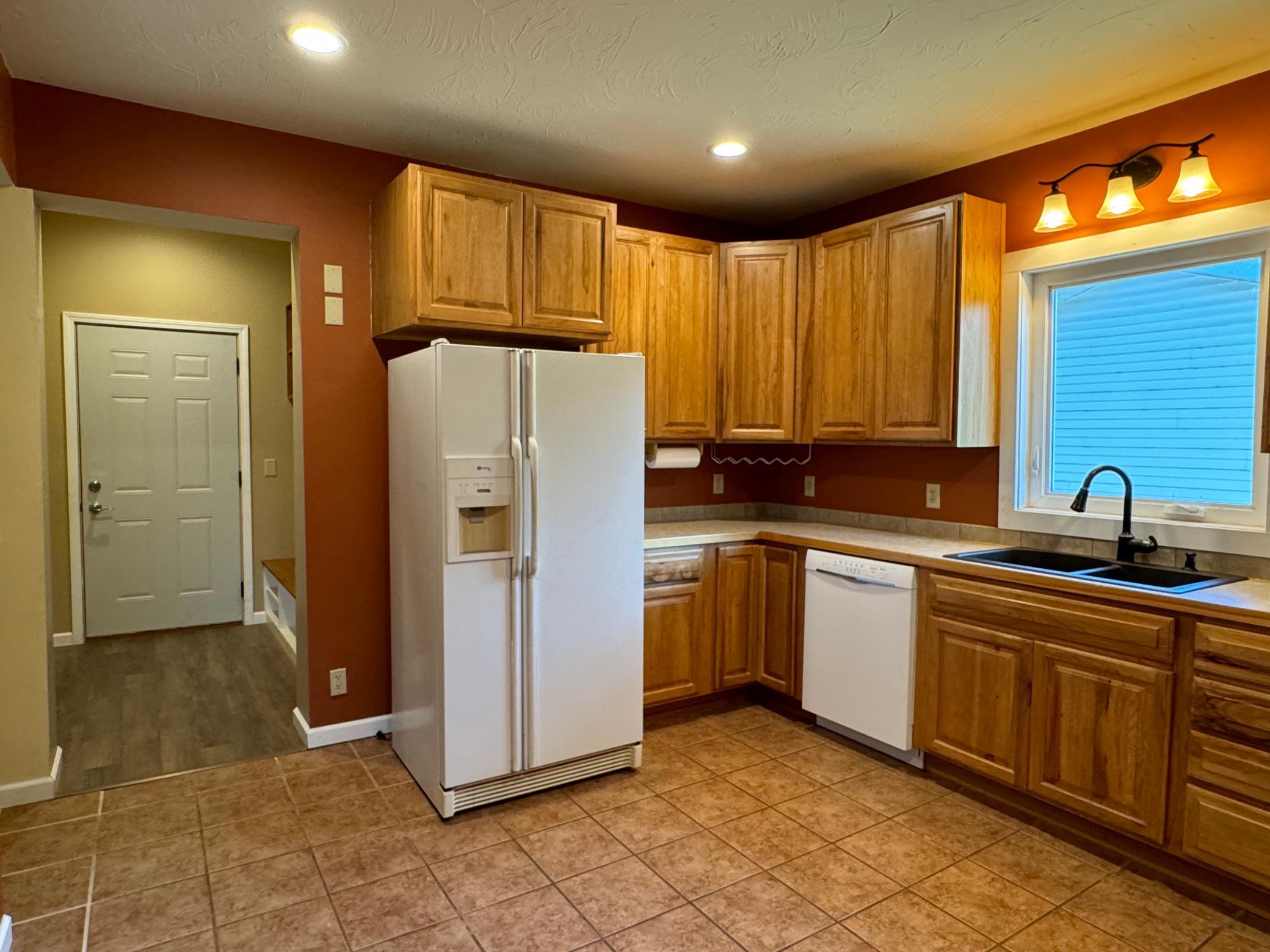 417 W Pine Street, Saint Peter, Minnesota image 9